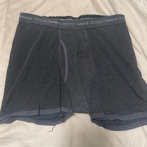 Men’s Hanes boxer briefs